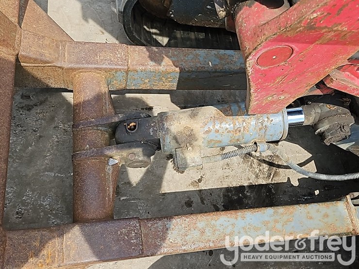 2005-takeuchi-tb145-image-18