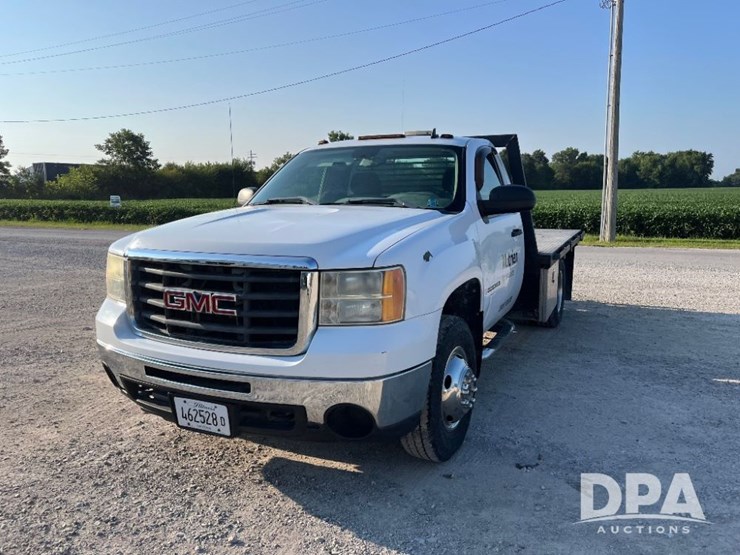 2009-gmc-3500-image-2
