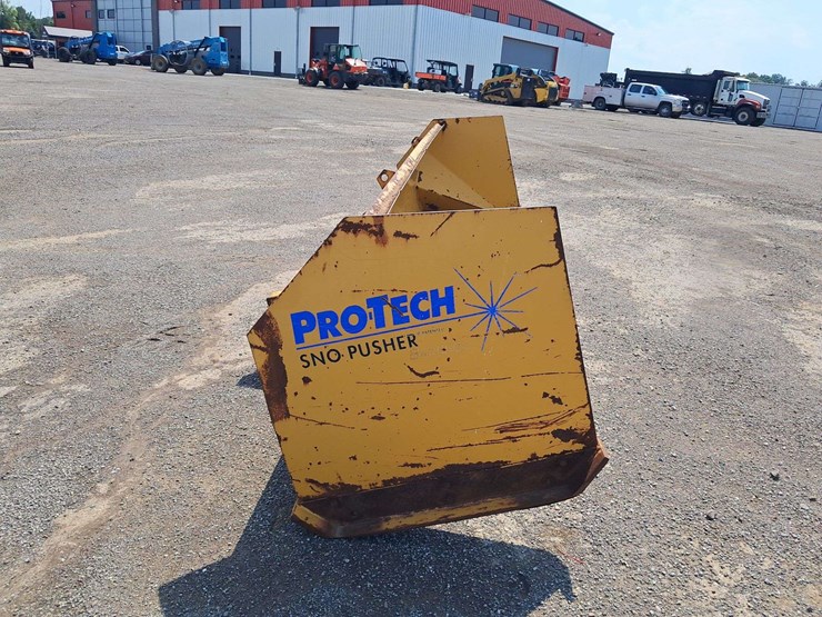 12'-protech-sp12b-snow-pusher-image-3