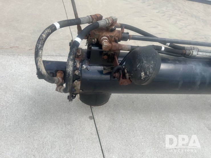 2005-bourgault-5200-image-33