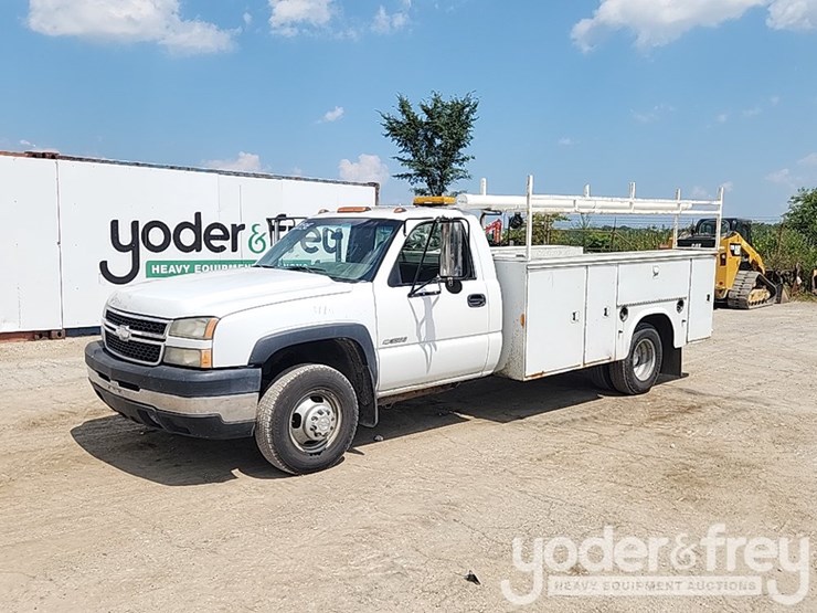 2007-chevrolet-3500-image-1