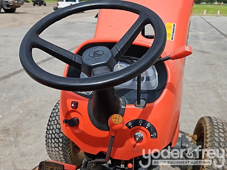 2020-kubota-l2501d-image-22