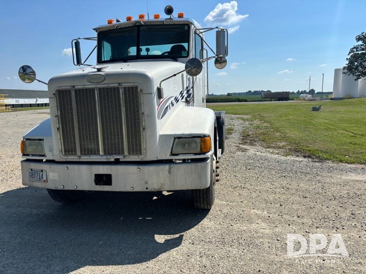 1999-peterbilt-385-image-20