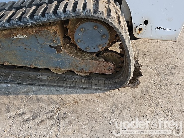 2007-bobcat-t300-image-14