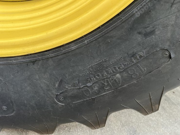 2012-john-deere-5115m-image-21