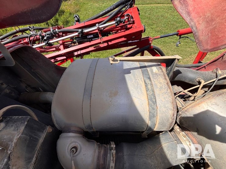 2019-case-ih-patriot-4440-image-110