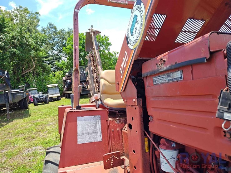2000-ditch-witch-3700dd-image-21