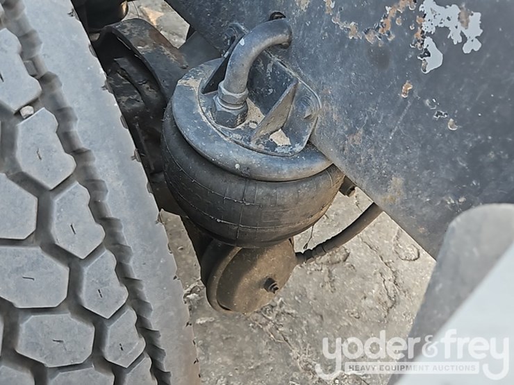 2007-kenworth-t600-image-28