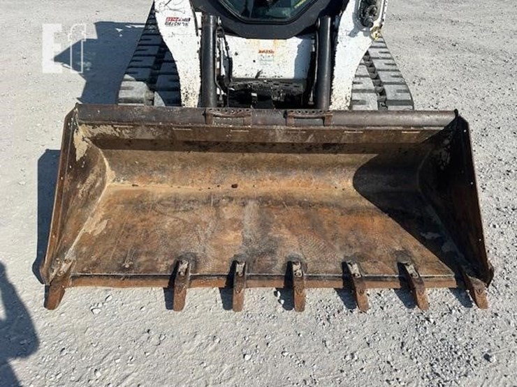 2021-bobcat-t770-image-15