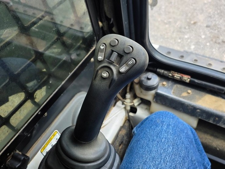 bobcat-t190-image-46