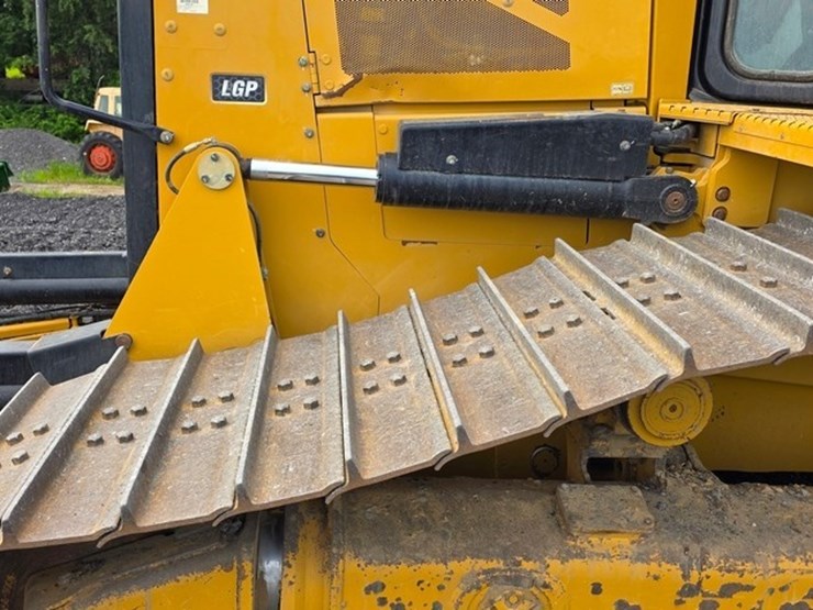 2021-caterpillar-d5-lgp-image-15