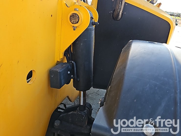 2016-jcb-510-56-image-10