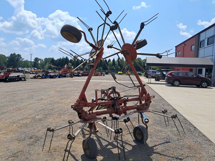 hesston-3717-image-3