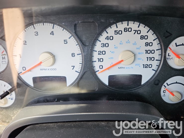 2004-dodge-ram-1500-image-35