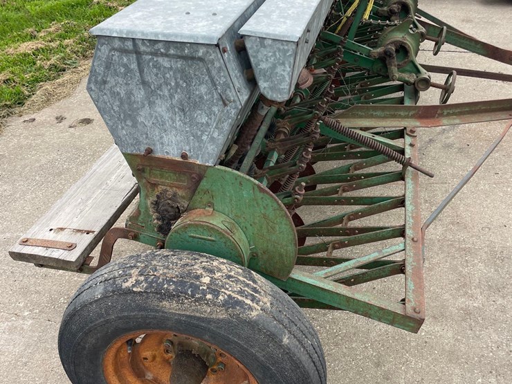 john-deere-b-image-6