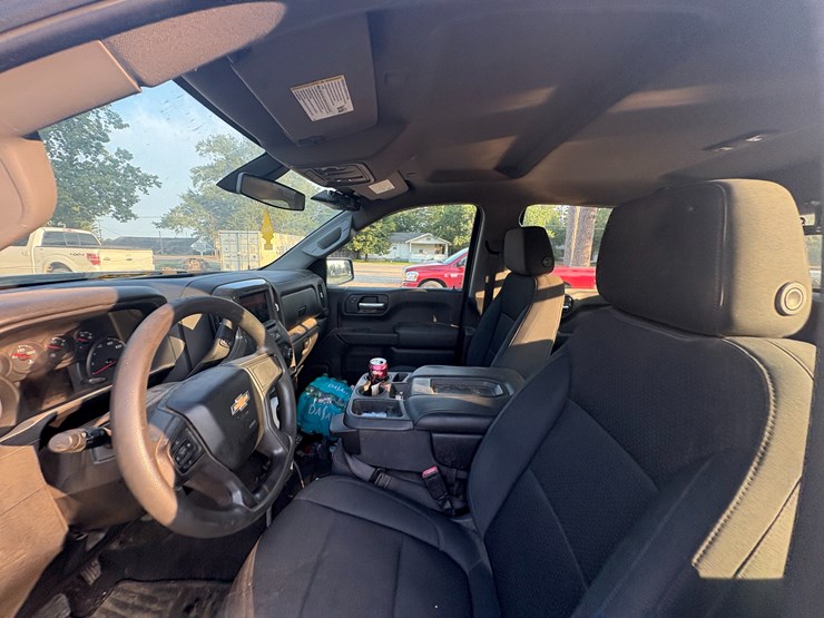 2020-chevrolet-silverado-1500-image-39