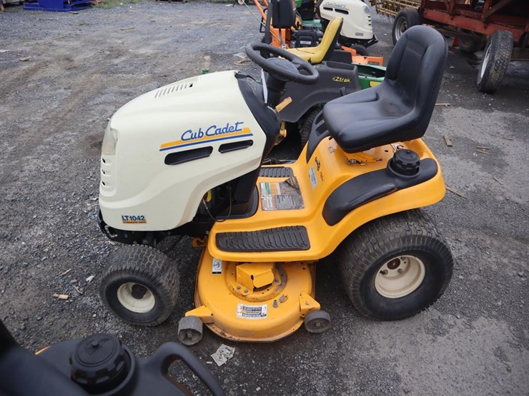 cub-cadet-lt1042-image-5