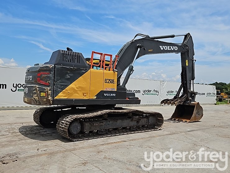 2021-volvo-ec250el-image-5