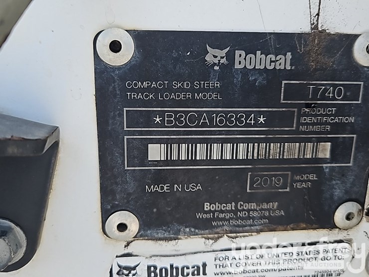 2019-bobcat-t740-image-32