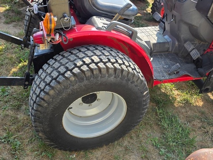 mahindra-2516-image-12