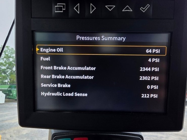 2021-deere-524l-image-82