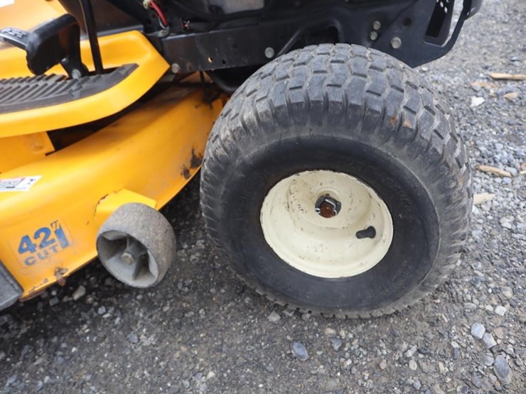 cub-cadet-lt1042-image-10