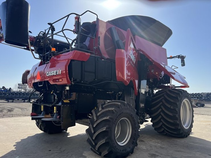 2022-case-ih-8250-image-38
