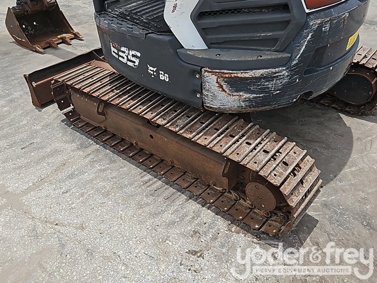 2019-bobcat-e35-image-27