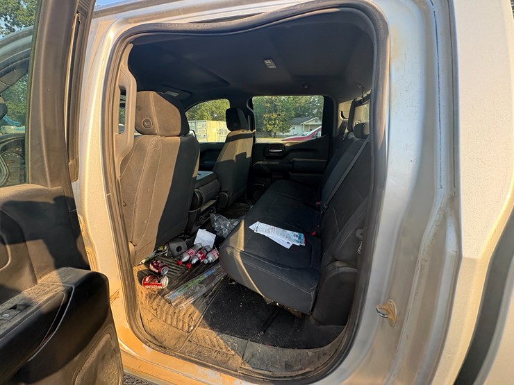 2020-chevrolet-silverado-1500-image-31