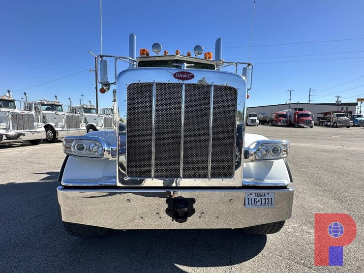 2014-peterbilt-388-image-6
