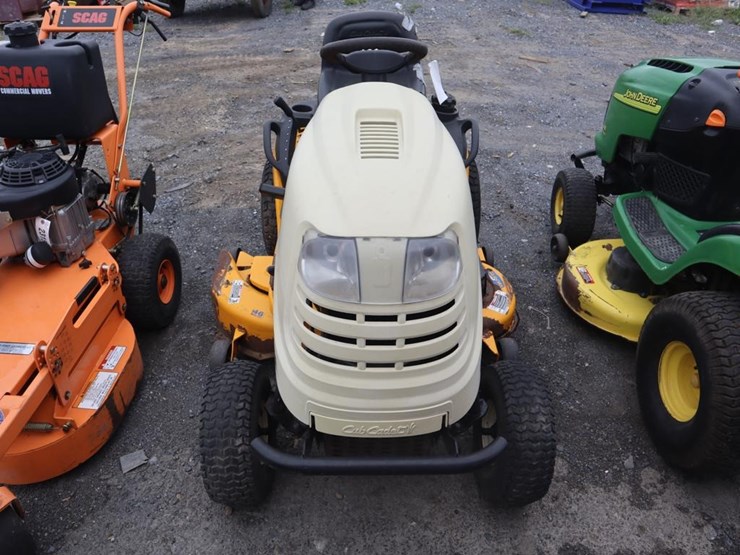 cub-cadet-lt1045-image-3