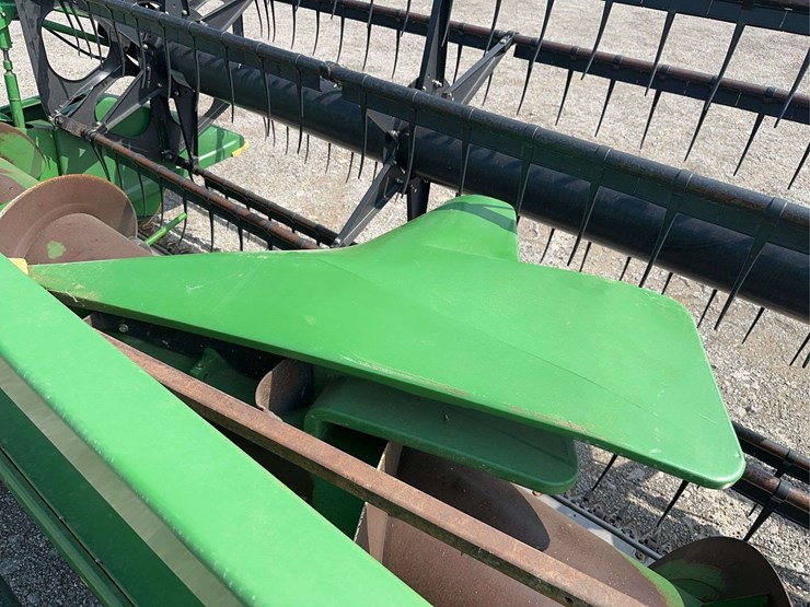 2013-john-deere-635f-image-23
