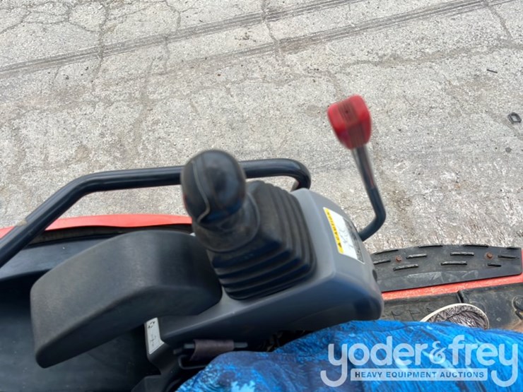 2019-kubota-kx040-4-image-37