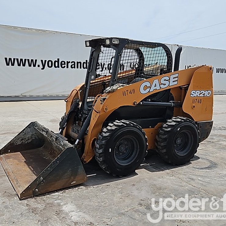 2018 CASE SR210