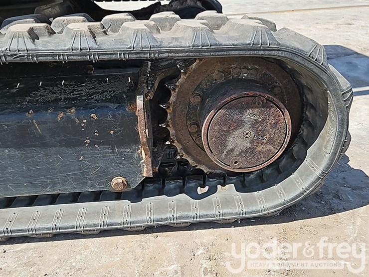 2019-caterpillar-303-image-26