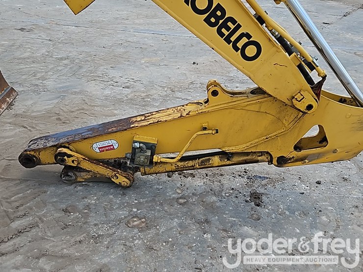 2020-kobelco-sk30-image-11