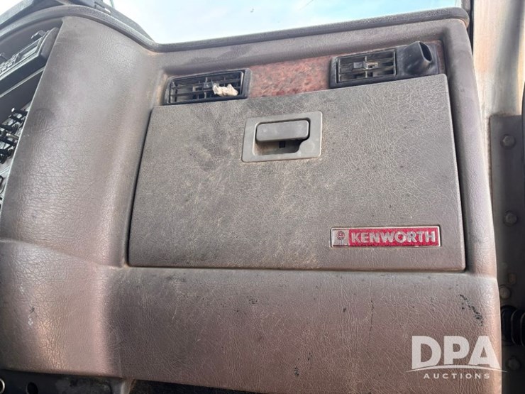 2003-kenworth-t800-image-75