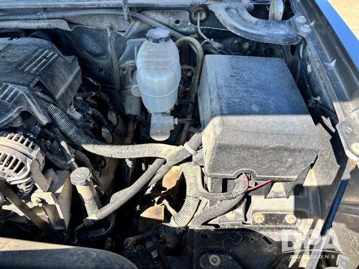 2013-chevrolet-silverado-2500-lt-image-52
