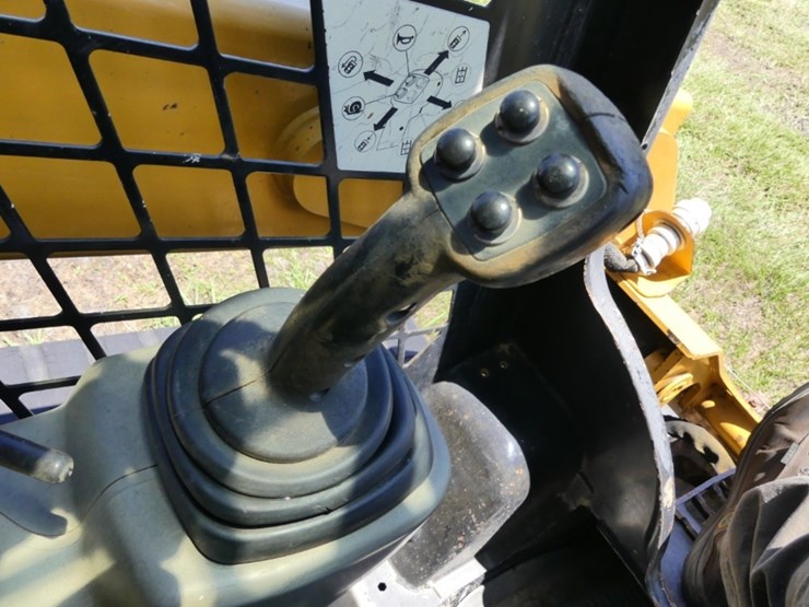 caterpillar-259d-image-15