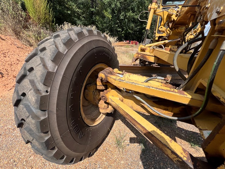 caterpillar-140g-image-40