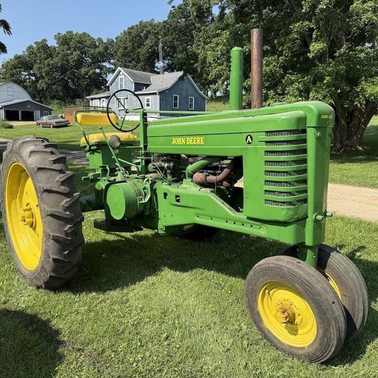 JOHN DEERE A