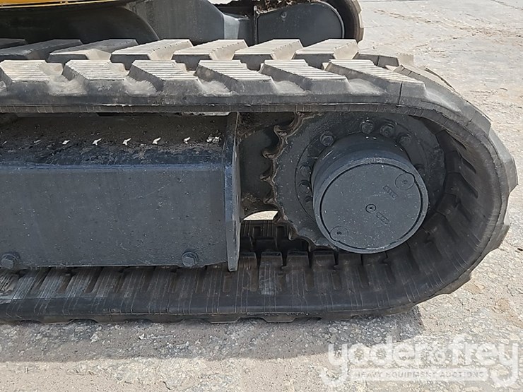2023-deere-35g-image-26