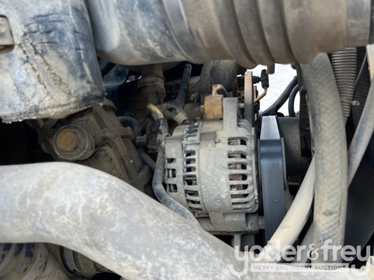2000-ford-f750-image-21