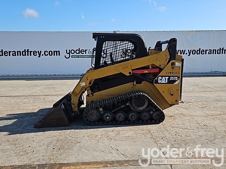 2015-caterpillar-257d-image-2