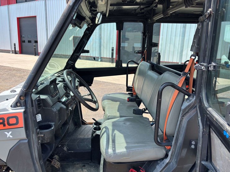 2020-polaris-pro-xd4000d-utility-vehicle-image-14