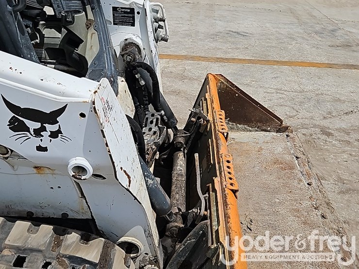 2018-bobcat-t590-image-13