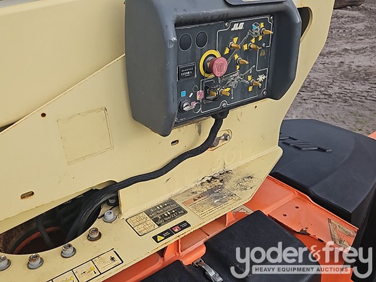 2018-jlg-t500j-image-24