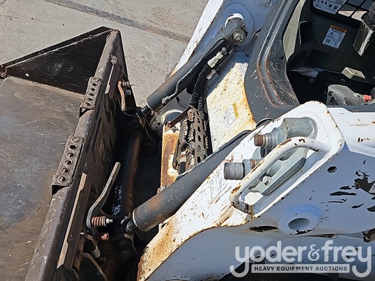 2019-bobcat-t740-image-15