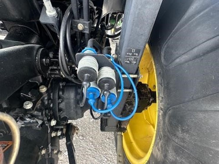 2011-john-deere-4720-image-5