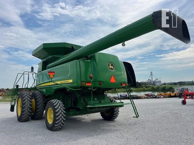 2011-john-deere-9770-sts-image-8
